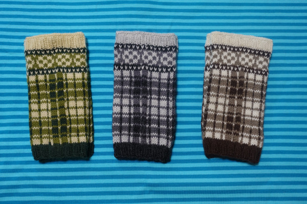 Pulswärmer handgestrickt Stulpen Handstulpen Armstulpen Handwärmer Geschenke 'Buntkariert'